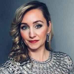 Meet your Posher, Lenka